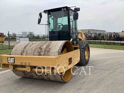 Caterpillar CS56B Smooth Drum Roller Compactor