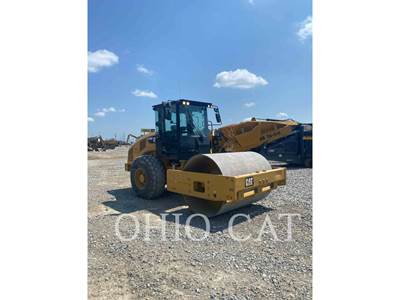 Caterpillar CS56B Smooth Drum Roller Compactor