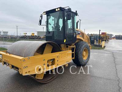 Caterpillar CS56B Smooth Drum Roller Compactor