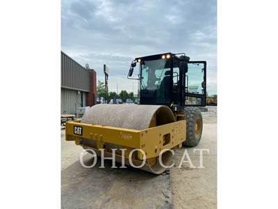 Caterpillar CS56B Smooth Drum Roller Compactor