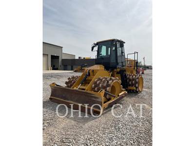Caterpillar 815 Soil Compactor