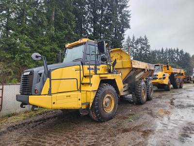 Komatsu HM300-5 Articulated Truck