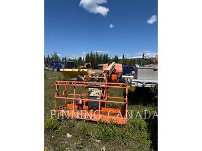 JLG 660SJ Boom Lift