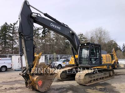 John Deere 300P Excavator