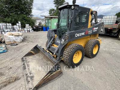 John Deere 324G Skid Steer