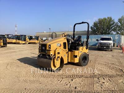 Caterpillar CC 4.0 Smooth Drum Roller Compactor