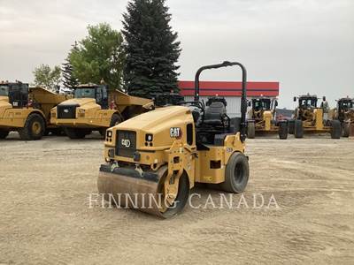 Caterpillar CC 4.0 Smooth Drum Roller Compactor