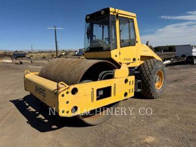 BOMAG BW213 Asphalt Paver