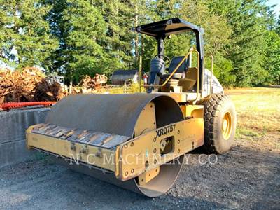 Caterpillar CS533E Asphalt Paver