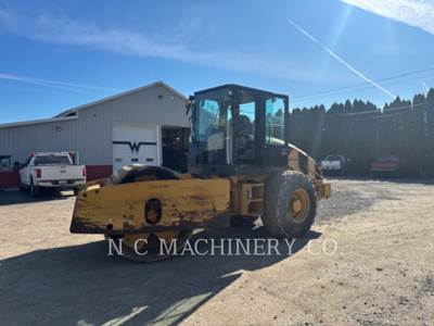 Caterpillar CS74 Asphalt Paver