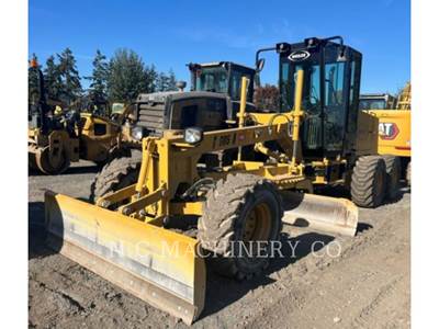 Weiler G65 Asphalt Paver