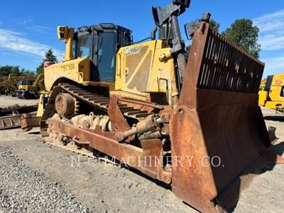 Caterpillar D8T Dump Truck