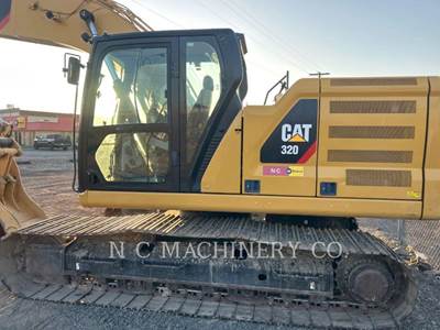 Caterpillar 320 Excavator