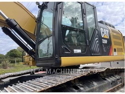 Caterpillar 326FL Excavator