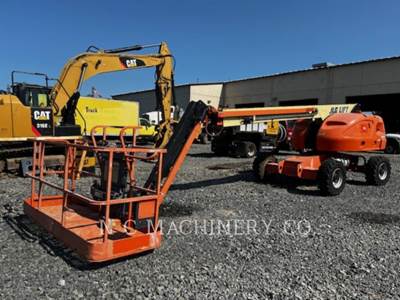 JLG 460SJ Excavator
