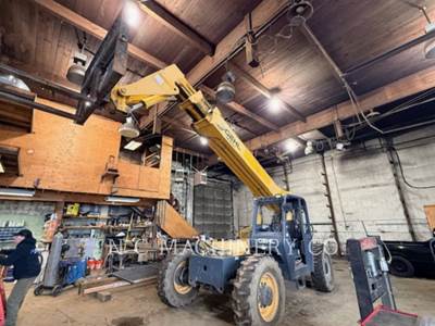 Gehl RS8-42 Forklift