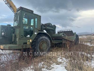 Caterpillar 621B Scraper