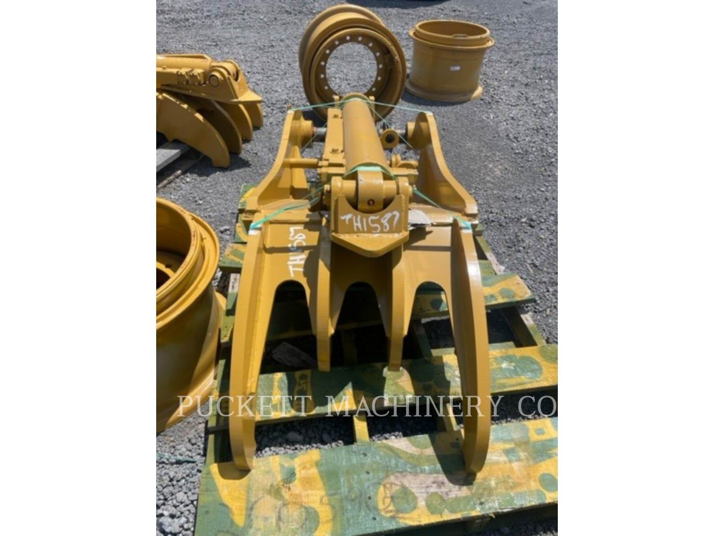 Rockland CAT "B" LINKAGE COUPLER HYDRAULIC FITS 54"/7 TOOTH BUCKET