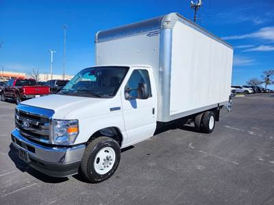 2026 Ford 16' Box Truck with Liftgate