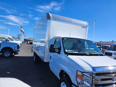 2026 Ford 16' Box Truck with LIFTGATE