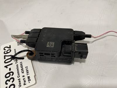 Used Cummins Temp Sensor
