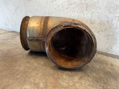 Used Paccar MX13 Elbow