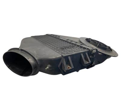 Used Freightliner Cascadia 125 Air Cleaner