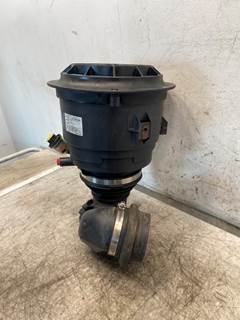 Used Freightliner Business Class M2 Air Cleaner