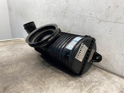 Used GMC C7500 Air Cleaner