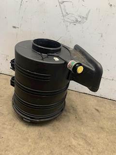 Used International 7400 LH Air Cleaner