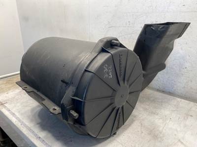 Used International 9200 Air Cleaner