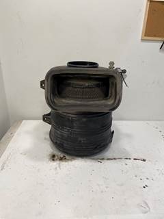 Used International Durastar 4300 Air Cleaner