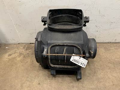 Used Kenworth T2000 Air Cleaner