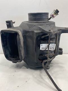 Used Kenworth T2000 Air Cleaner