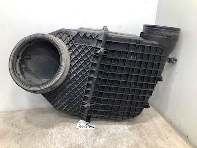 Used Kenworth T680 Air Cleaner