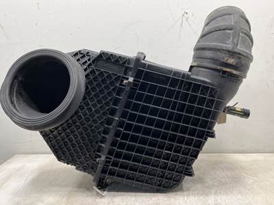 Used Kenworth T680 Air Cleaner