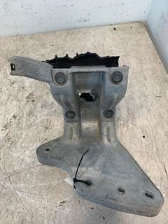Used Kenworth T680 Air Cleaner Bracket