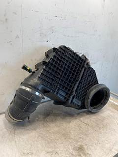 Used Kenworth T680 Air Cleaner