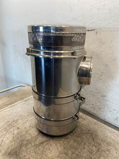 Used Kenworth T800 RH External Air Cleaner