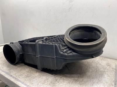 Used Kenworth T880 Air Cleaner