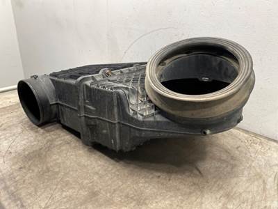 Used Kenworth T880 Air Cleaner