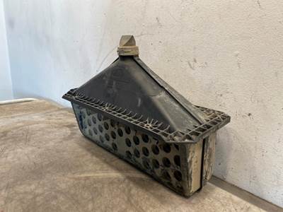 Used Kenworth T880 Precleaner Filter (RH)