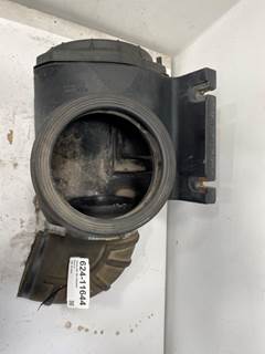 Used Peterbilt 387 Air Cleaner