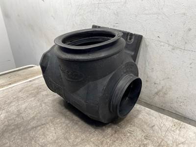 Used Peterbilt 387 Air Cleaner