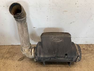 Used Peterbilt 389 RH Air Cleaner