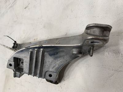 Used Peterbilt 579 LH Air Cleaner Bracket