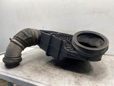 Used Peterbilt 579 Air Cleaner