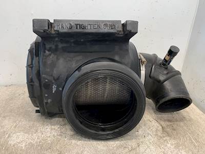 Used Peterbilt 587 RH Air Cleaner