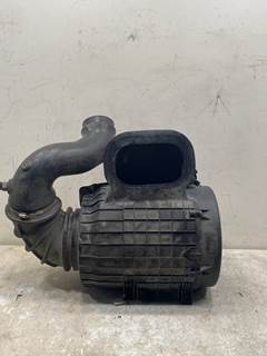 Used Volvo VNL Gen 2 Air Cleaner