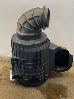Used Volvo VNL Gen 2 Air Cleaner